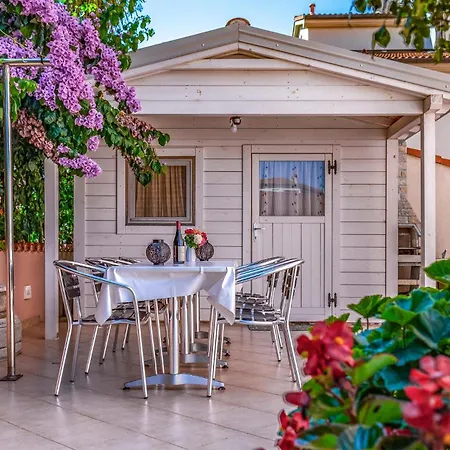 Amazing In With Kitchen Apartment Medulin