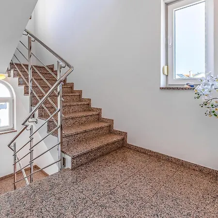 Amazing In With Kitchen Апартаменты Медулин